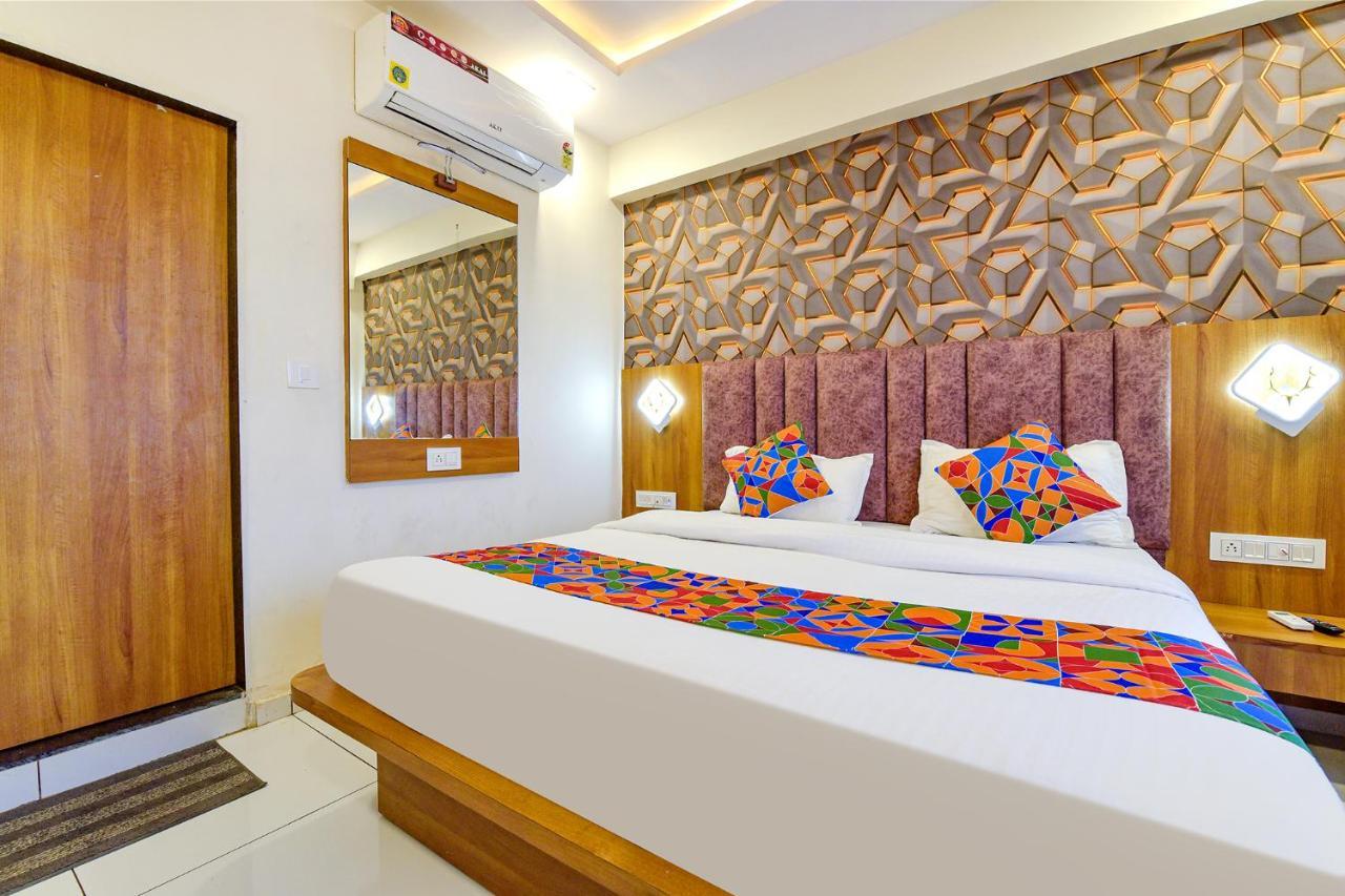 Fabhotel New York Batwa Luaran gambar