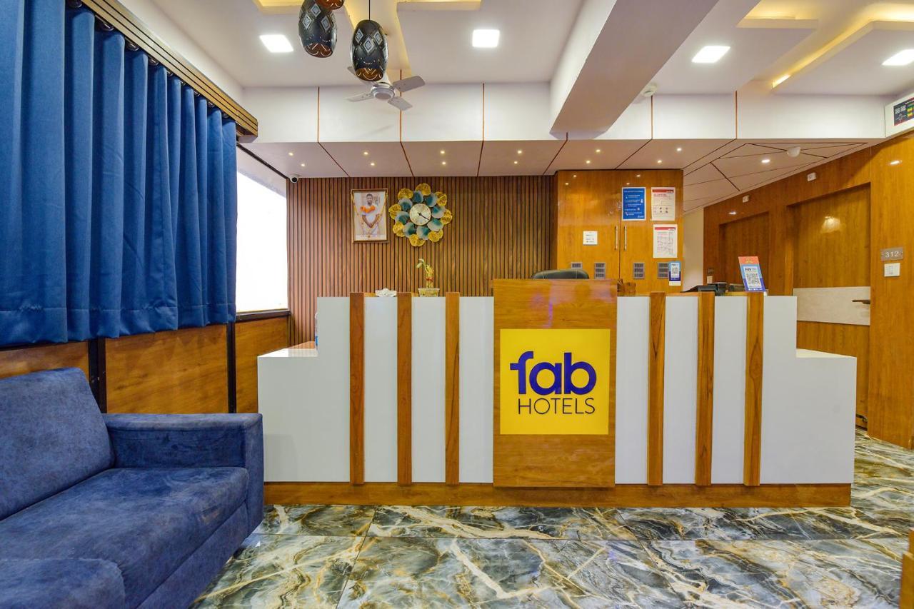 Fabhotel New York Batwa Luaran gambar