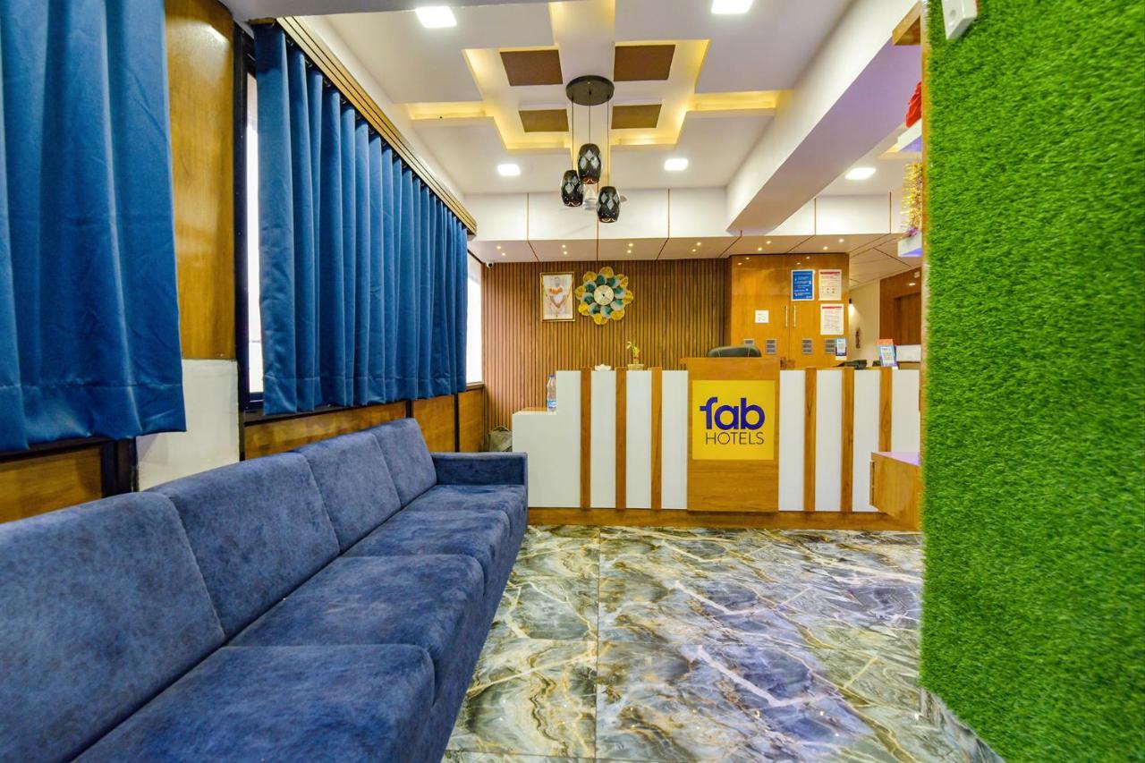 Fabhotel New York Batwa Luaran gambar